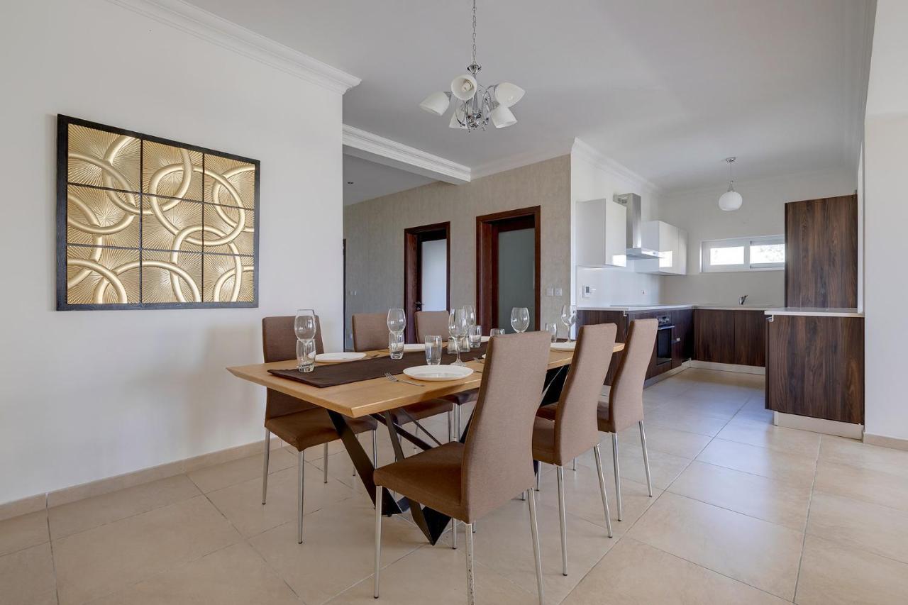 Seafront Lux Apart Inc Pool, Upmarket Area Sliema Luaran gambar