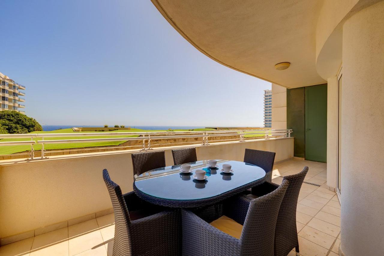 Seafront Lux Apart Inc Pool, Upmarket Area Sliema Luaran gambar